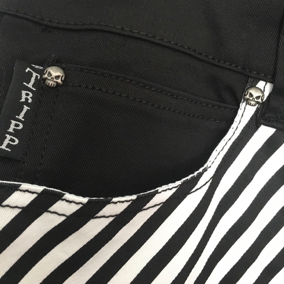 -SOLD- Torrid Tripp NYC Black White Striped Jeans - Picture 6 of 8